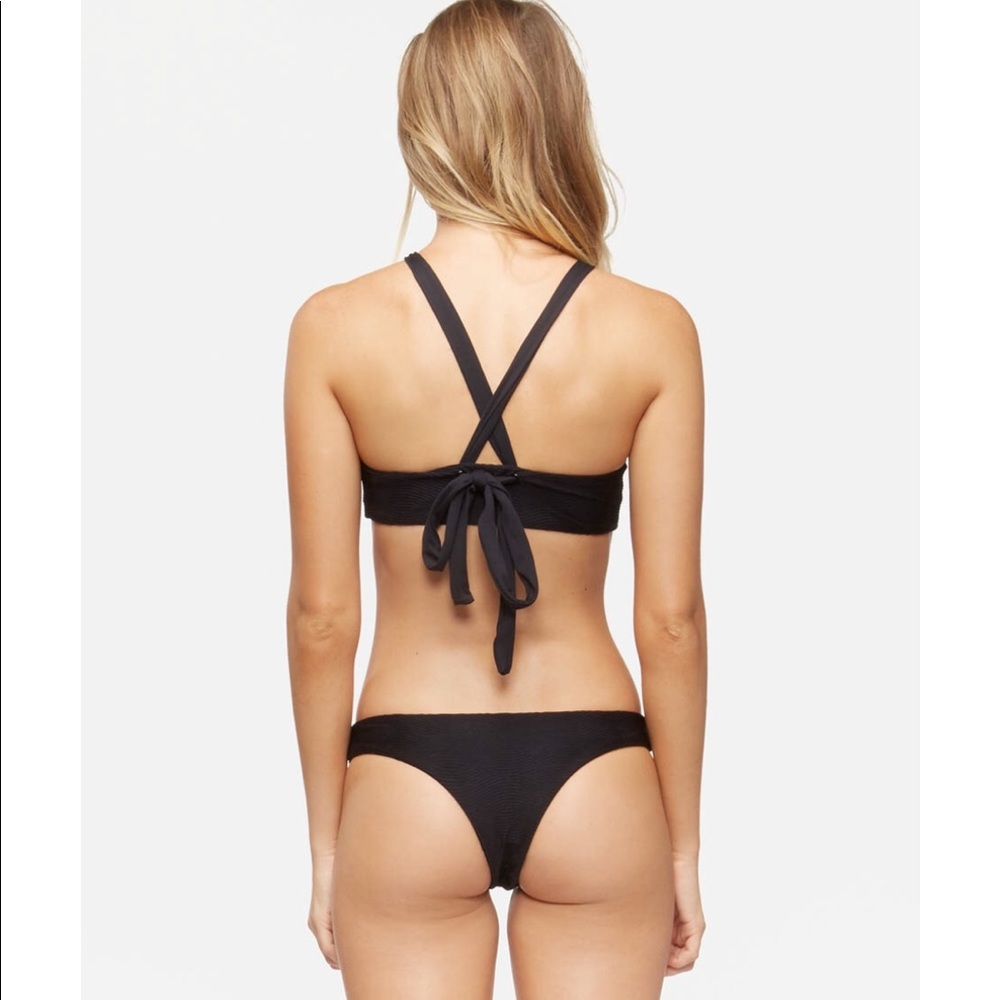 Tavik Bikini! - Picture 5 of 5